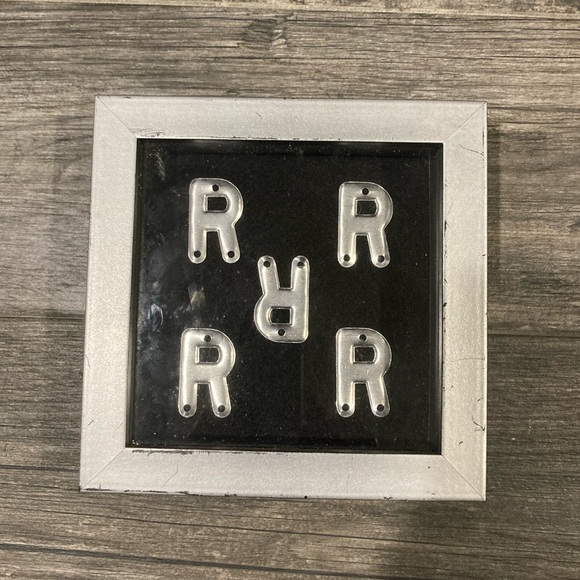 Lot of four R initials. Interesting and unique - Picture 7 of 9